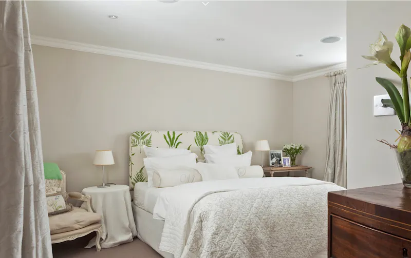Bedroom at Light Wandsworth home, D2676 (photo 10)