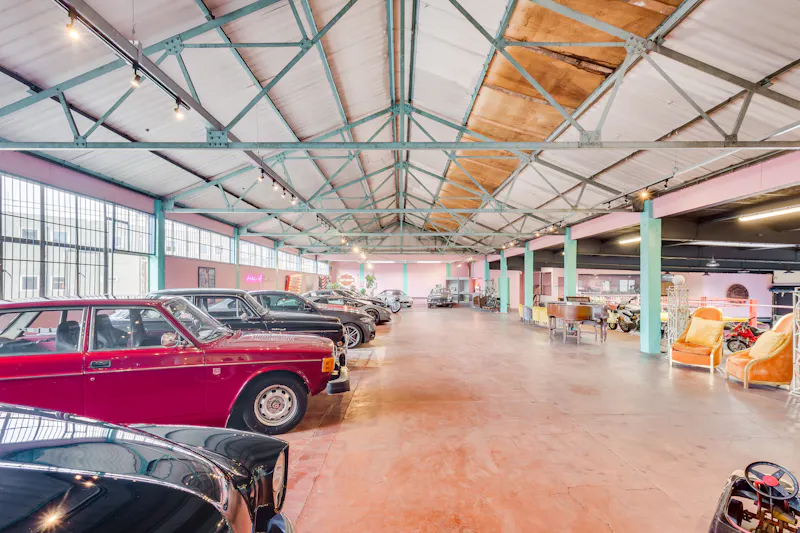 Brentford disused car factory, N528 (photo 6)