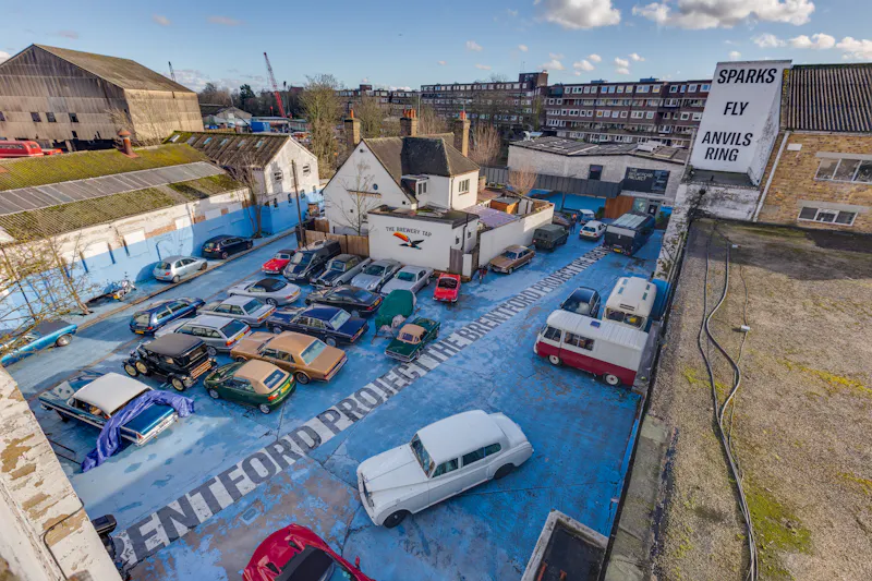 Brentford disused car factory, N528 (photo 13)