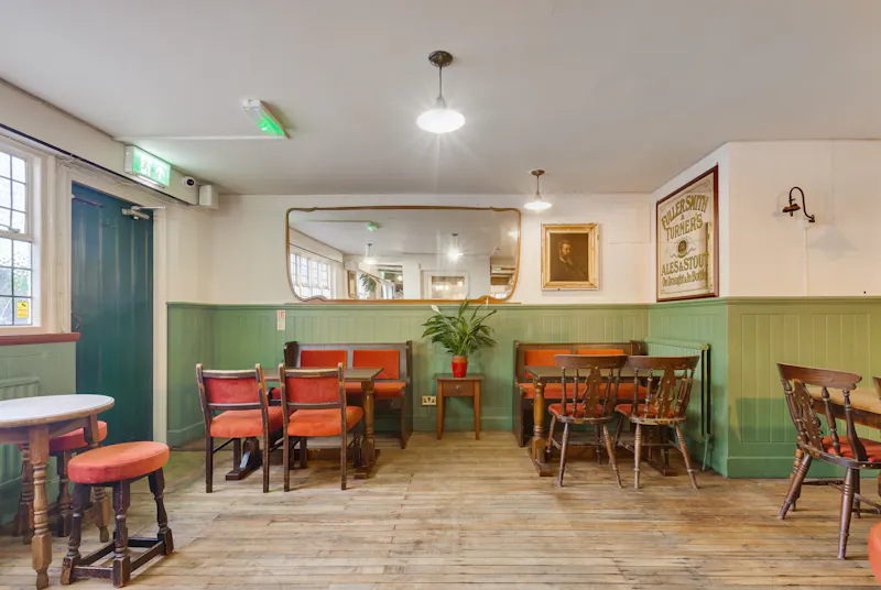 Brentford pub, R864 (photo 2)