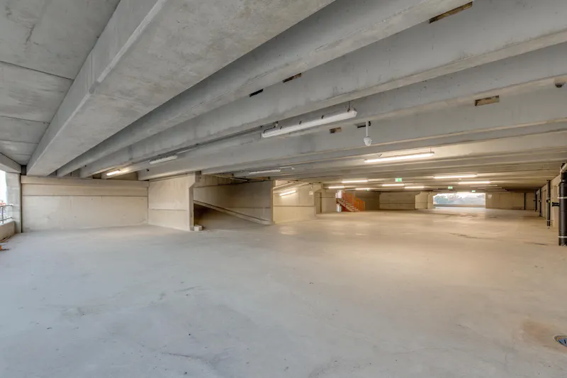 Brentford multi-storey car park, N527 (photo 8)