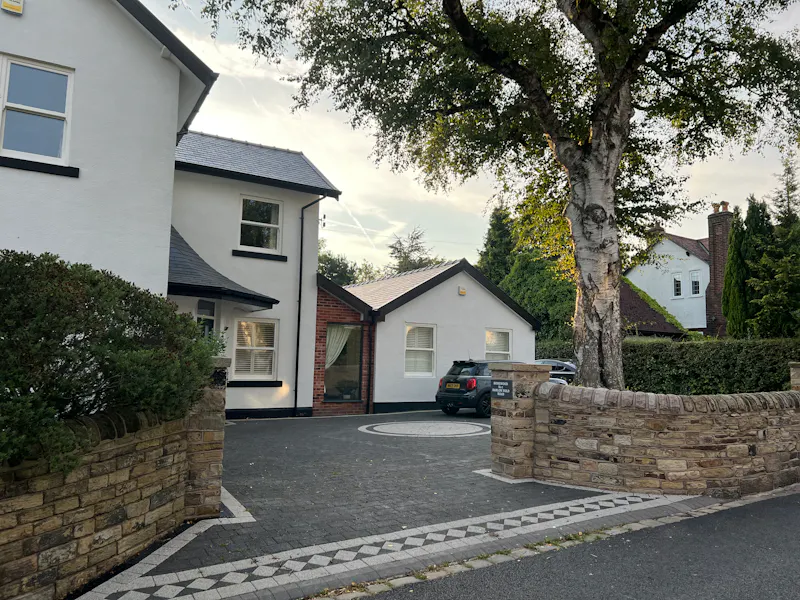 White Rendor Romiley Home, D2679 (photo 55)