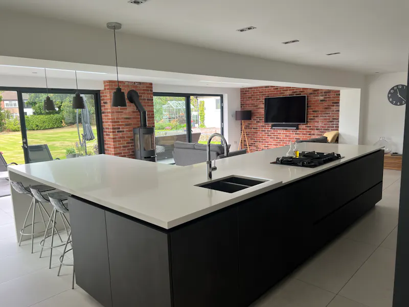 White Rendor Romiley Home, D2679 (photo 13)