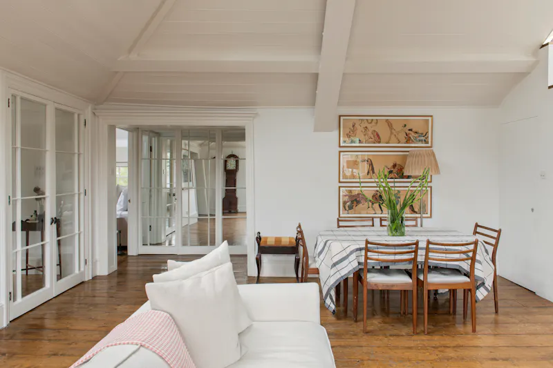 Open plan at  Bright Denmark Hill apartment, A1594 (photo 4)