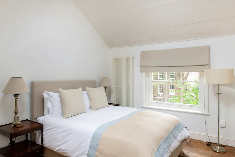Bedroom at  Bright Denmark Hill apartment, A1594 (photo 19)