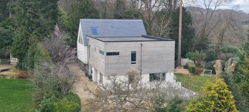 Light-Filled Haslemere  Home, D2682