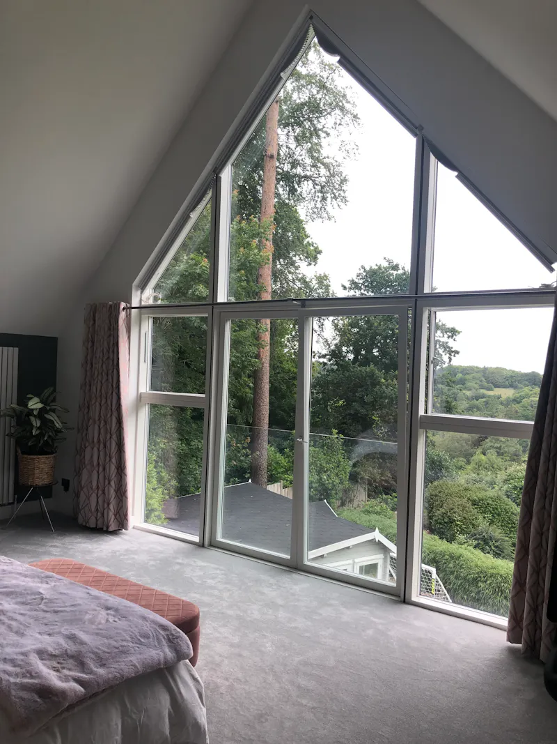 Light-Filled Haslemere  Home, D2682 (photo 19)