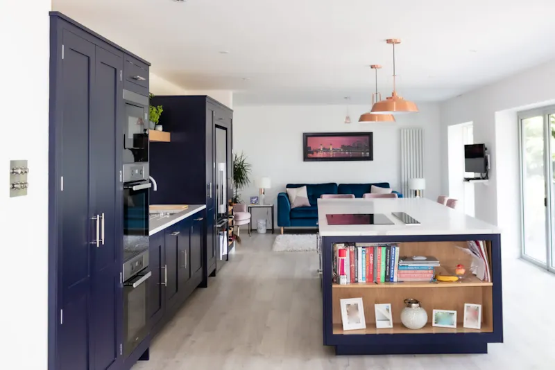 Light-Filled Haslemere  Home, D2682 (photo 6)