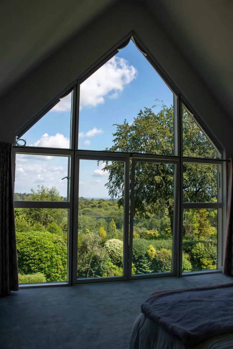 Light-Filled Haslemere  Home, D2682 (photo 18)