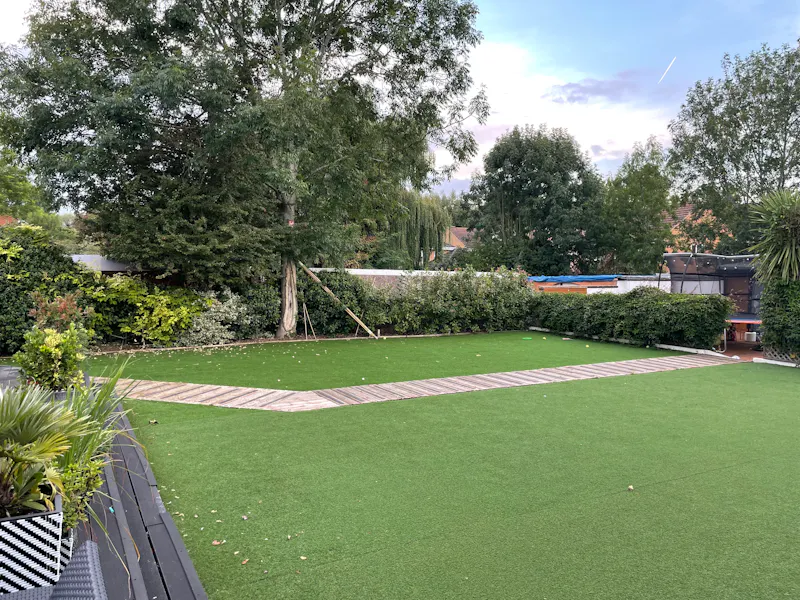 Modern Millbrook house, K471 (photo 57)