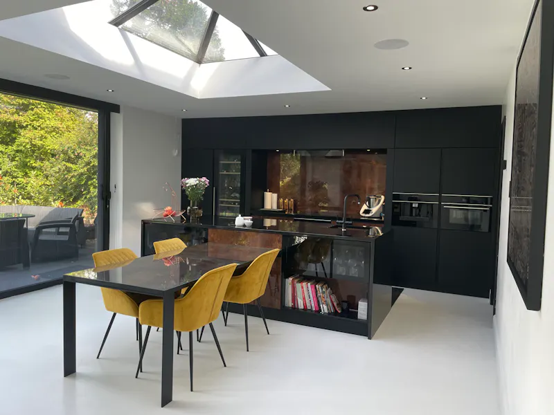 Modern Millbrook house, K471 (photo 7)