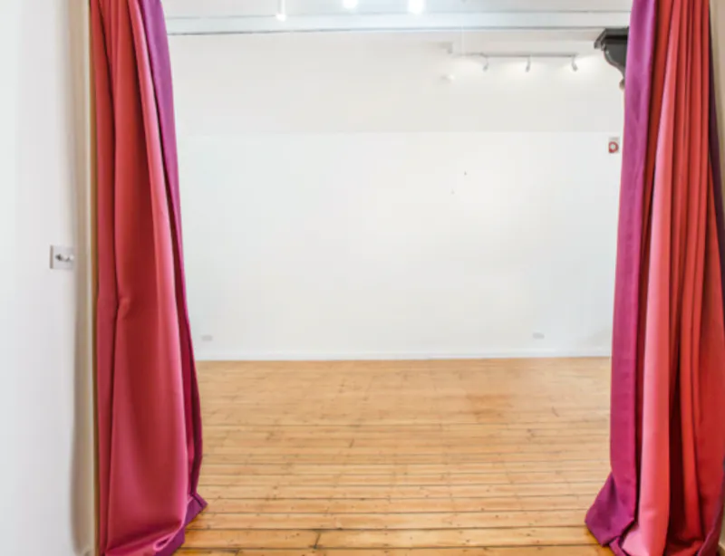 Working artist's studio in Hoxton., F664 (photo 9)