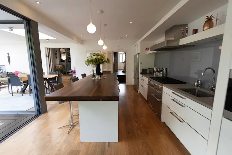 Kitchen at Kingston Upon Thames house, B1753 (photo 12)