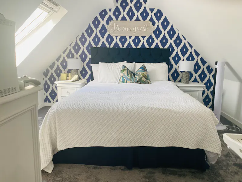 Bedroom at Buckinghamshire Coach House, D2680 (photo 16)