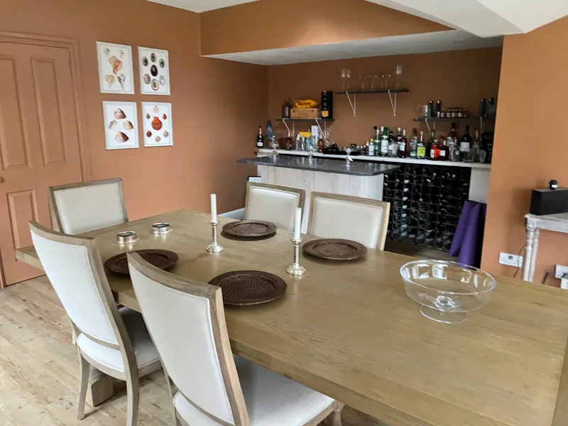 Attractive Andover Home, D2683 (photo 8)