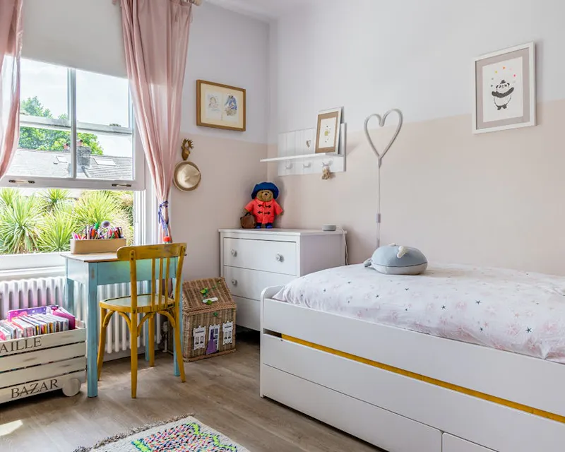 Bedroom - child's at Contemporary Richmond house, D2688 (photo 27)