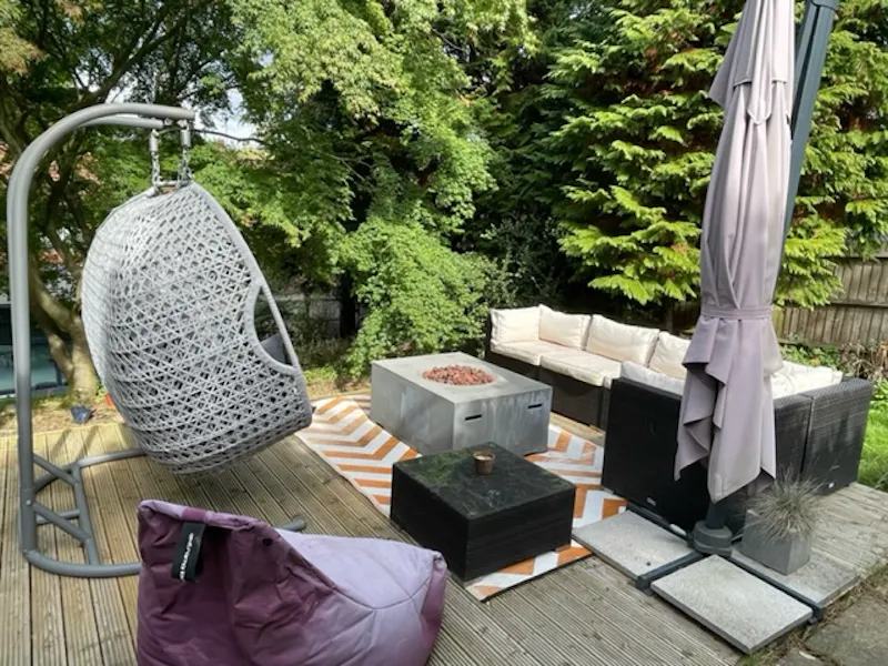 Terrace/Patio at Retro Oxshott Home, D2687 (photo 31)