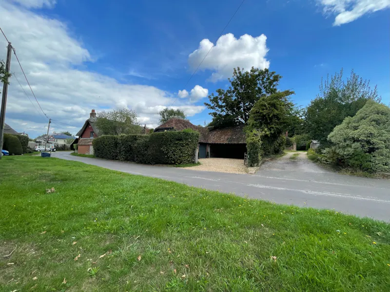 Alton Cottage, C933 (photo 45)