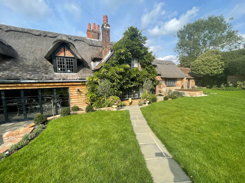 Alton Cottage, C933 (photo 59)