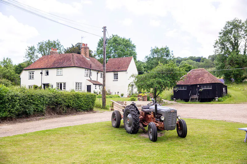 Picturesque Kent farmhouse, L749 (photo 18)