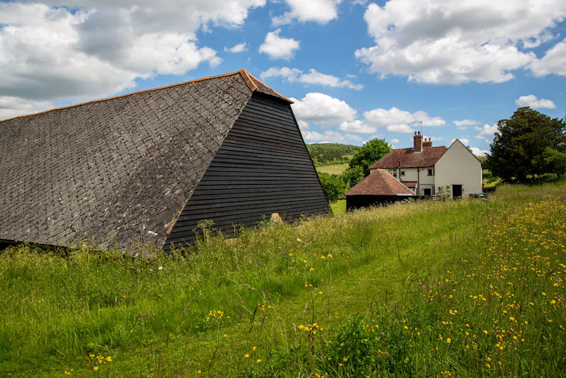 Picturesque Kent farmhouse, L749 (photo 22)