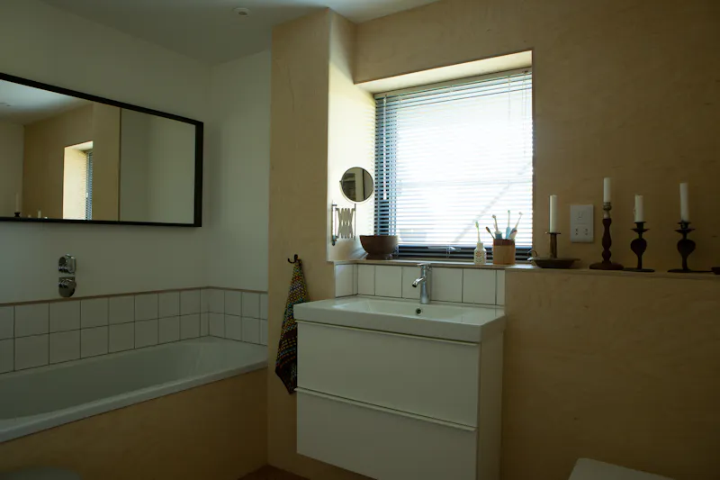 Bathroom at Devon Home, D2685 (photo 19)