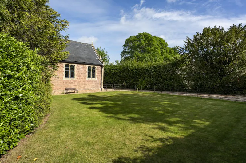 Loft-style converted home, J226 (photo 26)