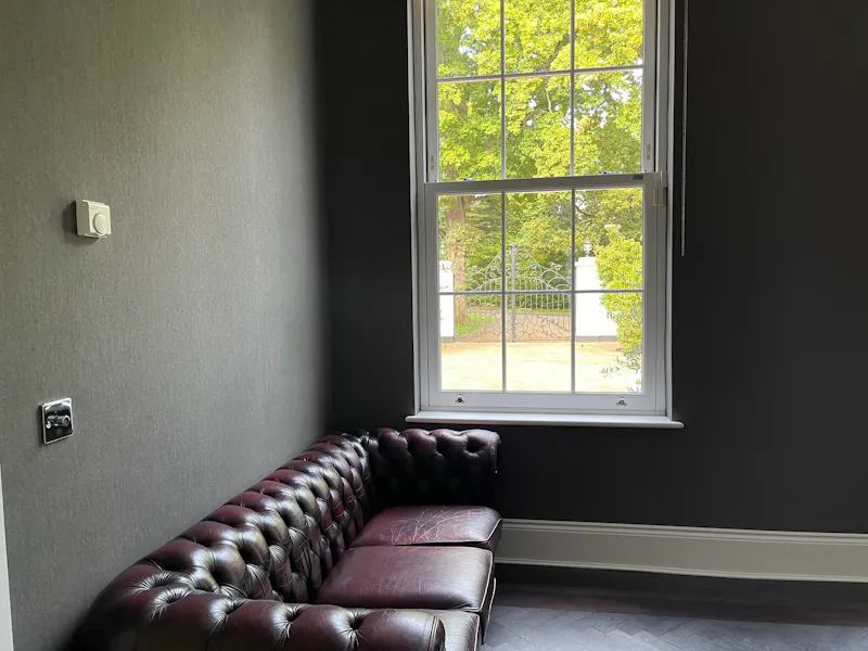 Luxury Weybridge house, D2694 (photo 17)