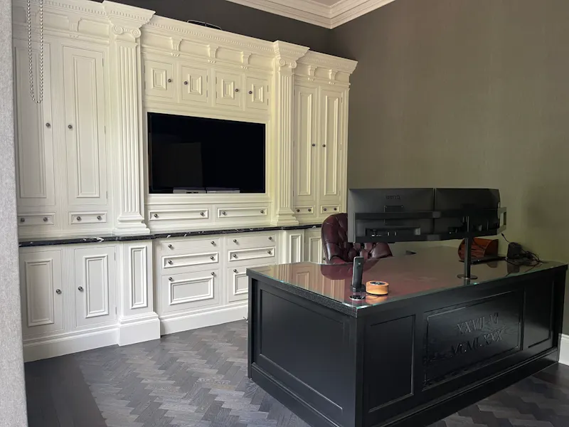 Study at Luxury Weybridge house, D2694 (photo 18)