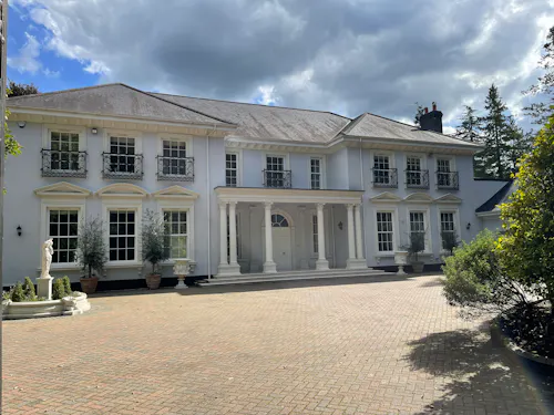 Luxury Weybridge house, D2694