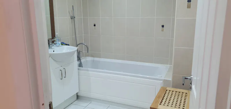 Bathroom at High Barnet Open Planned Home,  D2686 (photo 9)