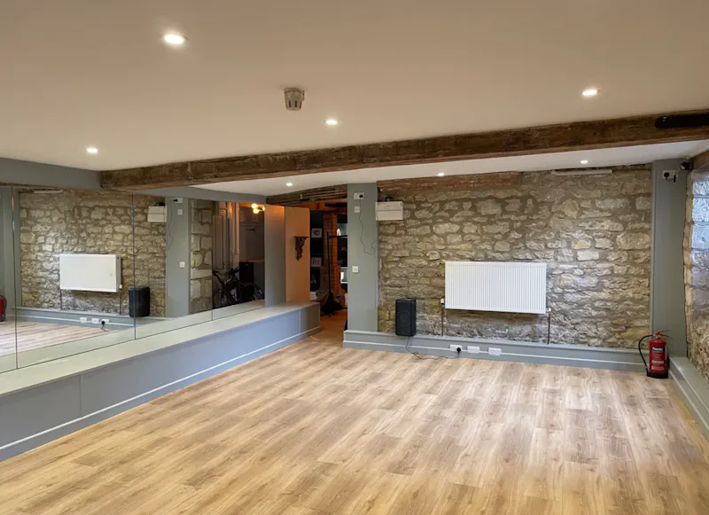 Studio at Classic Georgian country house, A1209 (photo 12)