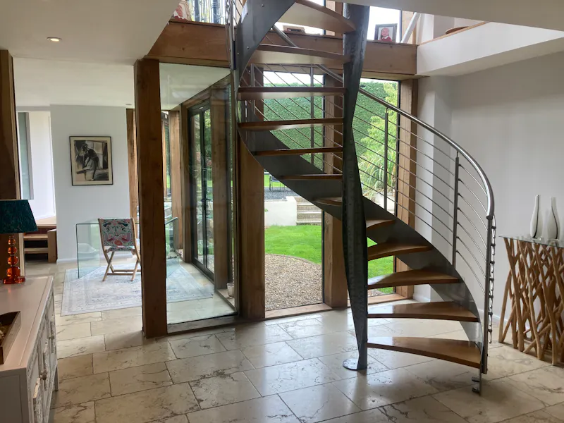 Converted Holmwood barn, L750 (photo 12)