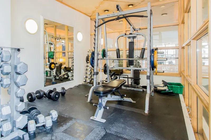Gym at Isle of Dogs penthouse, F1231 (photo 18)