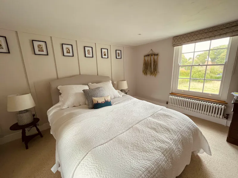 Bedroom at Picturesque Kent farmhouse, L749 (photo 15)