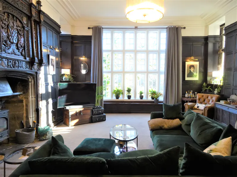Todmorden Gothic House, H1021 (photo 13)