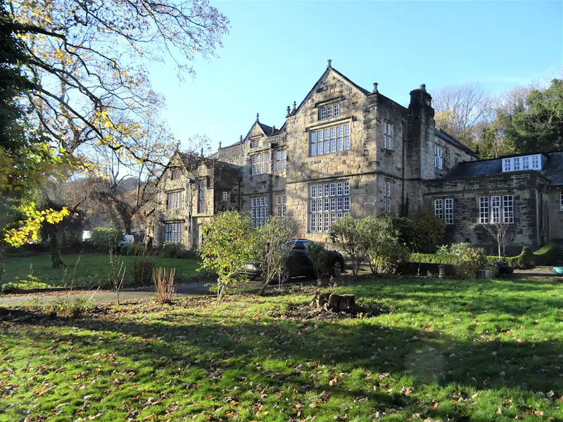 Todmorden Gothic House, H1021 (photo 1)
