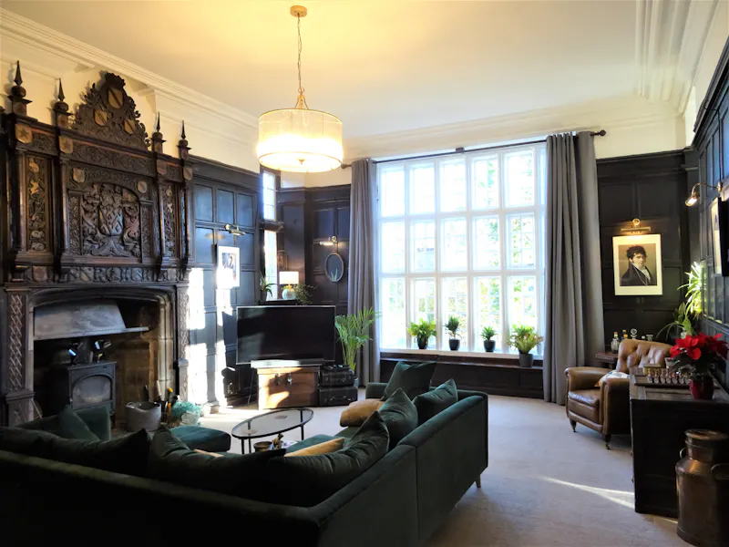 Todmorden Gothic House, H1021 (photo 16)