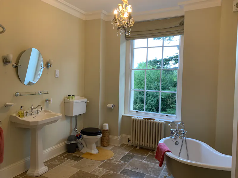 Bathroom at Milton Keynes Georgian House, A1595 (photo 27)