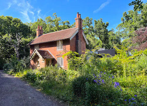 Canterbury cottage , C934