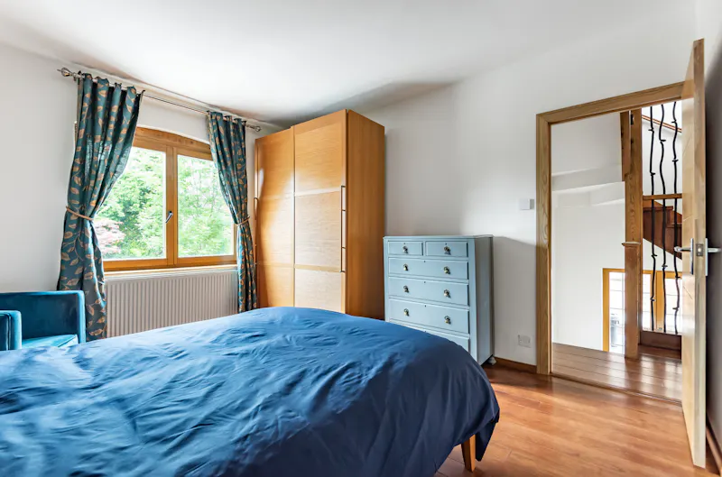 Bedroom at Modern Woodside Park home, D2689 (photo 17)