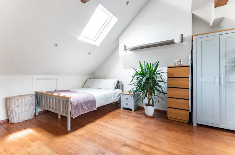 Bedroom at Modern Woodside Park home, D2689 (photo 15)