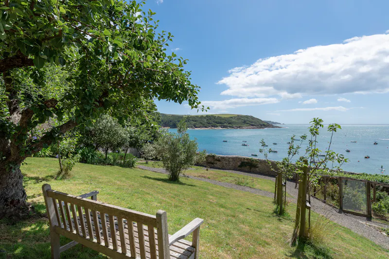 Shoot and stay Salcombe home, E416 (photo 43)