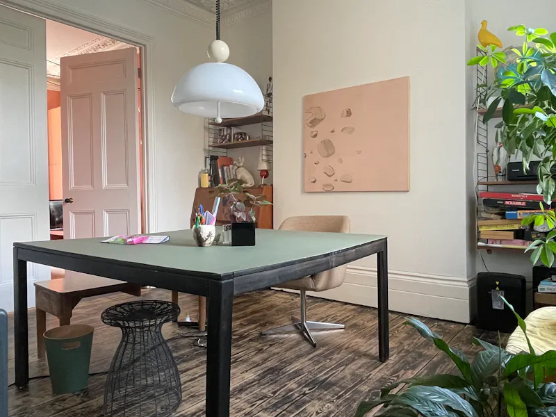 Dining room at Architectural Hackney house, B2005 (photo 6)