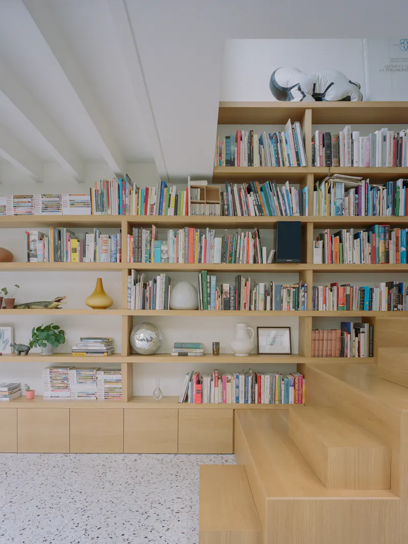 Architectural Hackney house, B2005 (photo 10)
