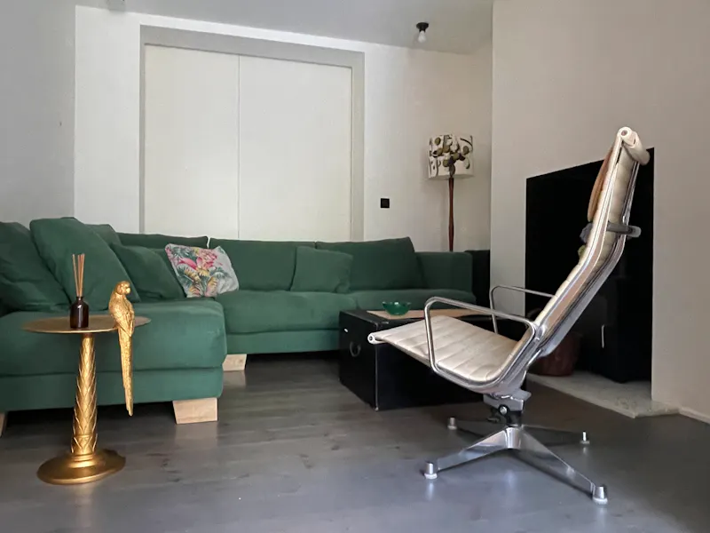 Living Room at Architectural Hackney house, B2005 (photo 17)