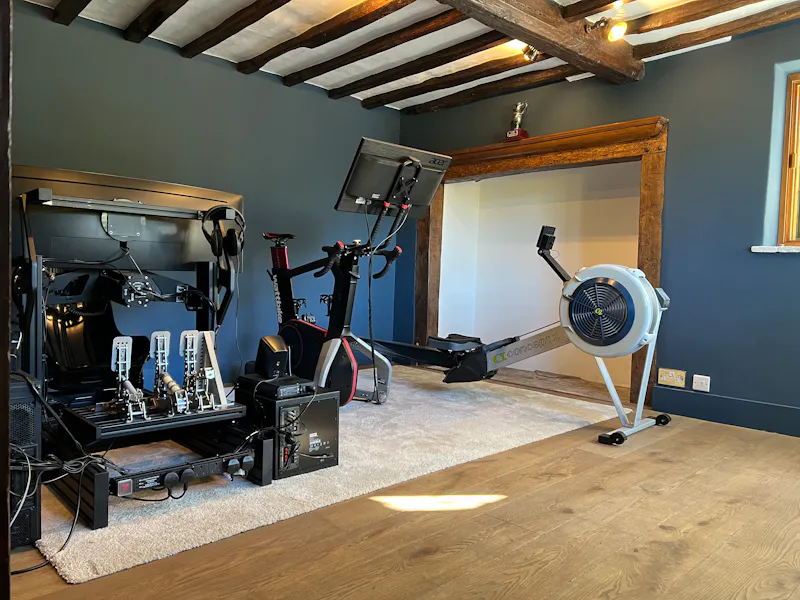 Gym at High Wycombe house, D2690 (photo 18)