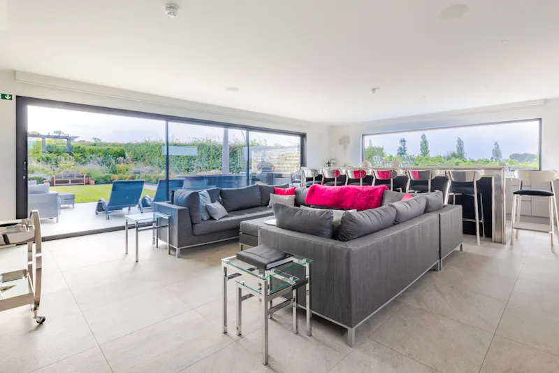 Open plan at Stansted Manor House & Vineyard, H189 (photo 7)