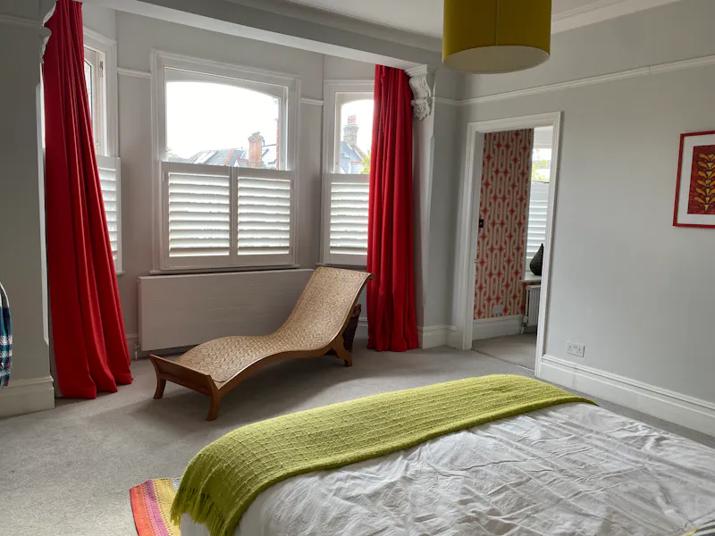 Bedroom at Contemporary West Acton house, D2691 (photo 19)