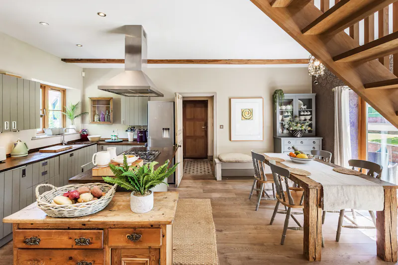 Dining room at Stylish Witley barn conversion, L656 (photo 7)